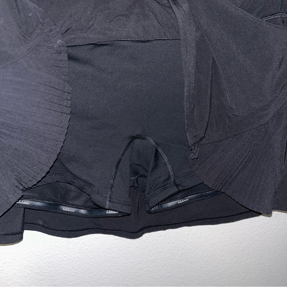 Lululemon Play off the Pleats Tennis Skirt Black - Picture 9 of 13